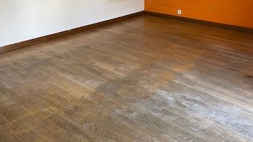 Réparation maintenance parquet Paris lames endommagées trous éclats fixation Île-de-France