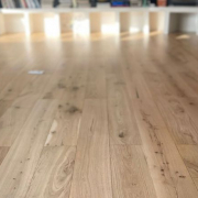 Ponçage et vitrification d’un parquet à Marseille