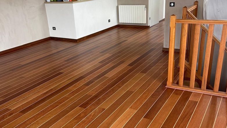 Rénovation d’un parquet en bois exotique à Istres